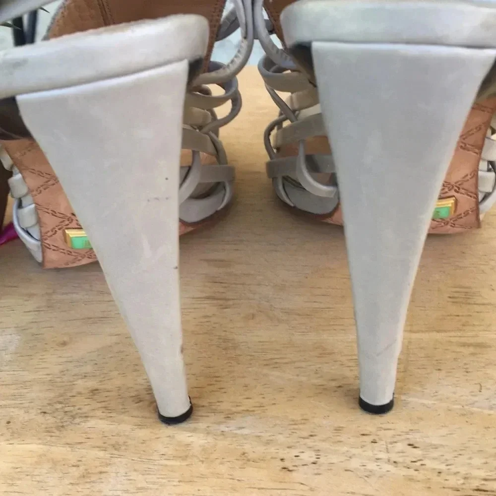L.A.M.B Strappy Sandal Heels Taupe‎